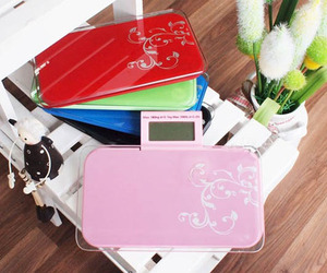 Ultra-portable-digital-bathroom-scale-m