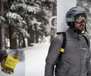 Ultralight-snowboard-carry-system-m