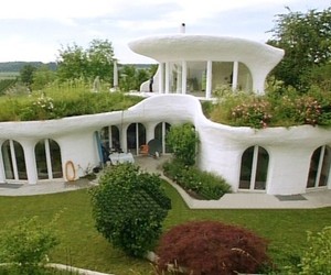 Unconventional-earth-homes-in-switzerland-m