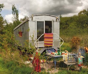 Unique-bohemian-trailer-home-in-france-m