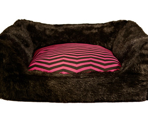 Unique-modern-dog-beds-by-snub-m