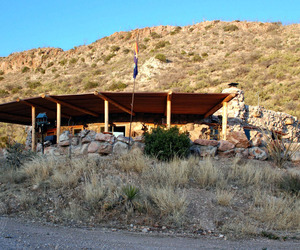 Unique-southwestern-style-retreat-in-arizona-m