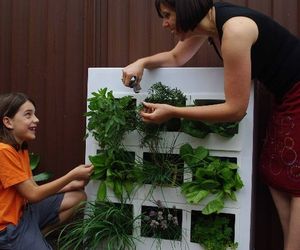 Urb-garden-sustainably-green-indoor-planting-unit-m