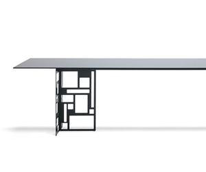 Velasca-dining-table-m