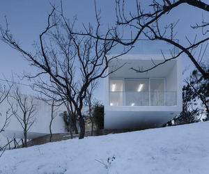 Viewing-pavilion-on-hill-by-tao-m