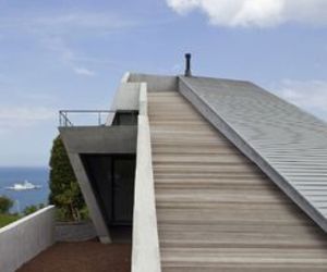 Villa-belvedere-by-milligram-architectural-studio-m