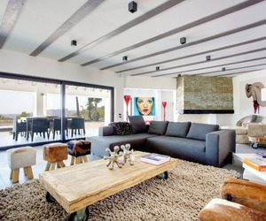 Villa-by-the-sea-in-ibiza-m