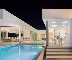 Villa-escarpa-by-mrio-martins-atelier-m
