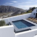 Villa-fabrica-a-sleek-and-stylish-retreat-on-santorini-s