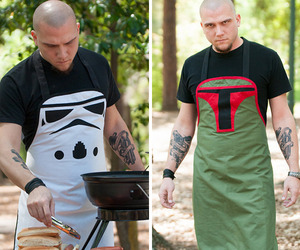 Villain-grill-aprons-m