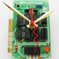 Vintage-apple-computer-circuit-board-clock-s