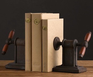 Vise-bookends-m