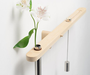 Water-balance-vase-by-risako-matsumoto-m