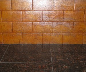 Weathered-steel-backsplash-from-cascade-m