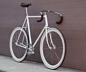 White-fixed-gear-m