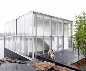 White-interior-in-williams-glass-studio-by-gh3-2-m