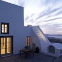 White-villa-santorini-s