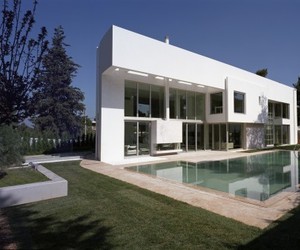 Wide-open-villa-by-klab-architects-m