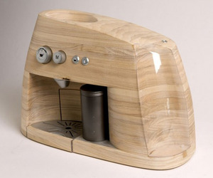 Wooden-espresso-machine-by-oystein-helle-husby-m