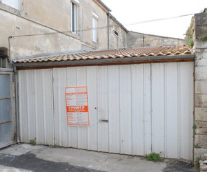 Would-you-live-in-a-garage-2-m