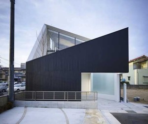 Wrap-house-in-japan-by-future-studio-m