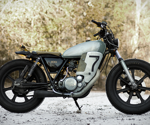 Yamaha-sr-400-by-farmers-racer-m