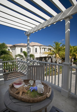 ALaMerCottageDeck.jpg