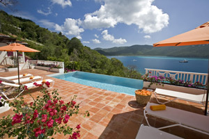 CasaLupaPoolDeck2.jpg