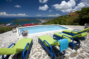BellaVida070912-Pool1.jpg