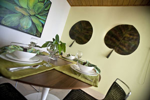 TheRefuge030510-DiningDetial.jpg