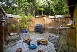 ShansBungalowCourtyard.jpg