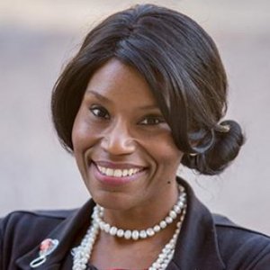 Schvalla R. Rivera