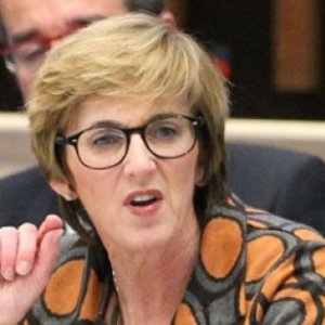 Dr. Jane Barratt