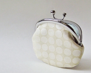 Coin purse - pearl dots on ivory