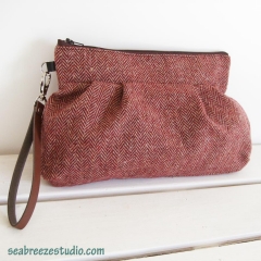 Wristlet - dark red wool herringbone
