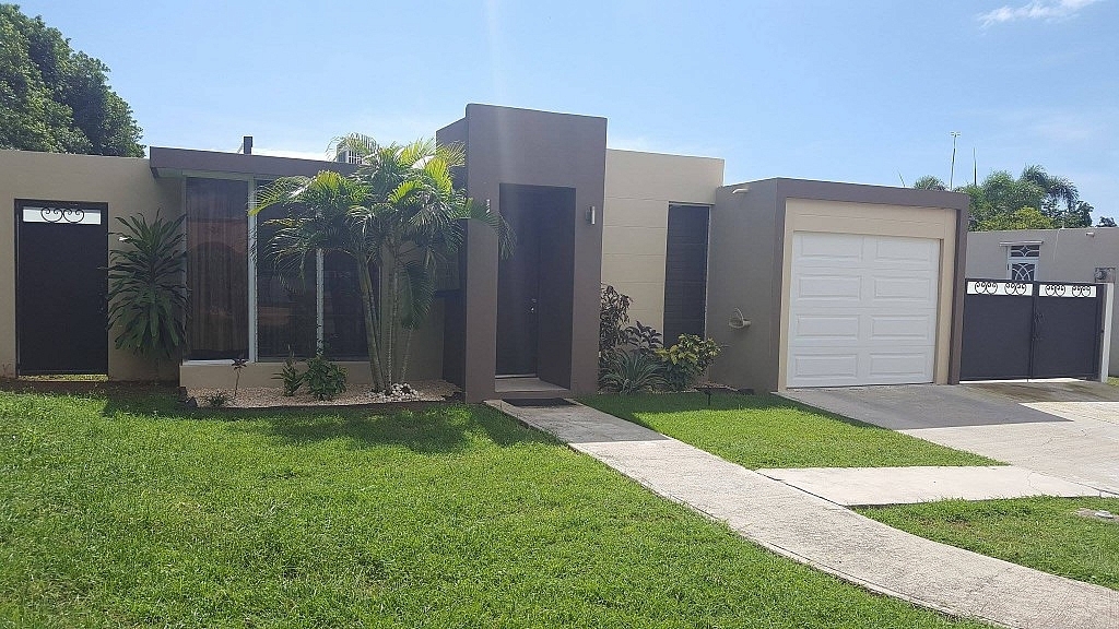 Esquina Bienes Raíces > Residencial > Casas > Casas Puerto Rico