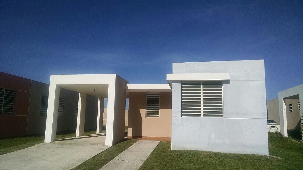 URB CITY PARADISE, CASA PARA ALQUILER 650 MENS, INC