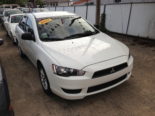 MITSUBISHI LANCER 2011