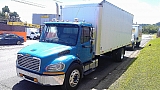 FREIGHT LINER CLASS M2 2005
