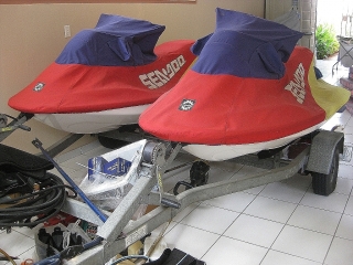2 Jet Ski Sea Doo 1999