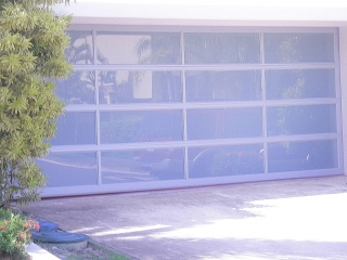 PUERTA GARAGE LAS MAS ELEGANTES A TU HOGAR
