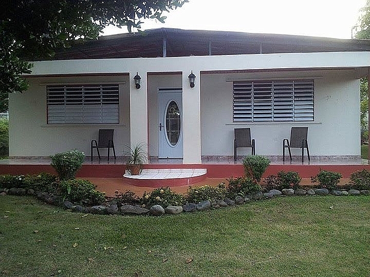 tel( 787)4454655 CARRETERA 129 ARECIBO Bienes Raíces > Residencial