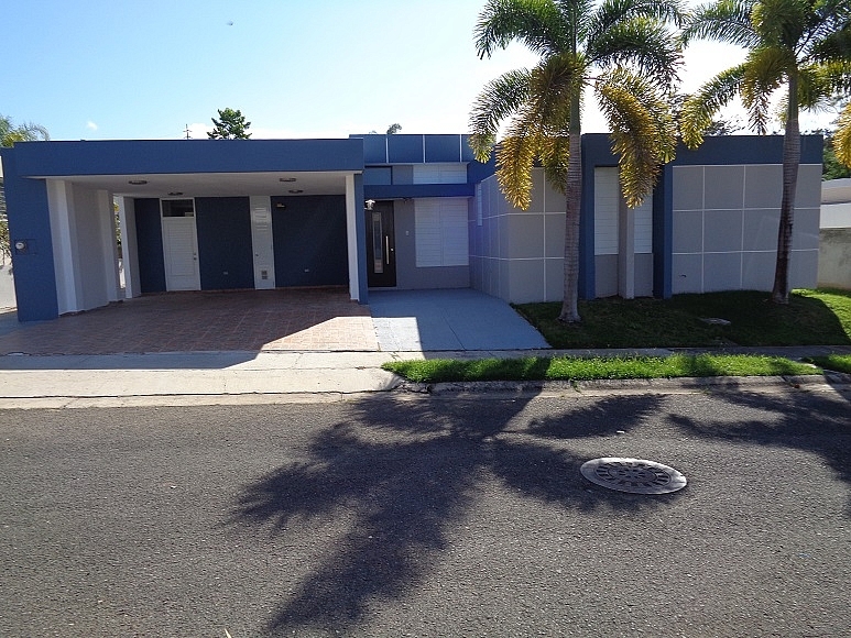 Paseo Los Robles Bienes Raíces > Residencial > Casas > Casas Puerto Rico > Mayaguez