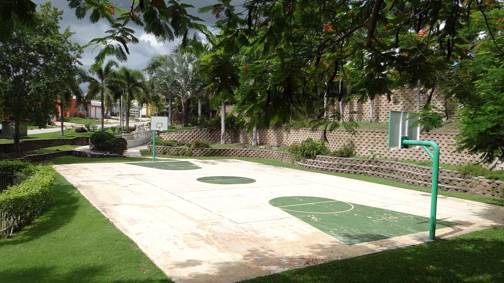 Bienes raices walmart