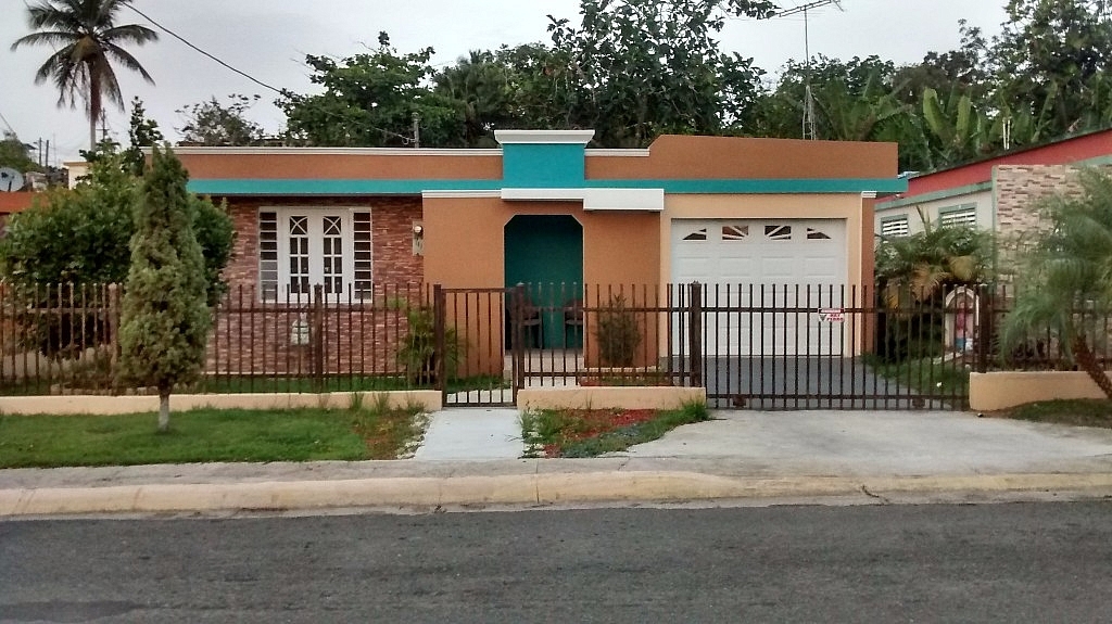 Se vende casa recien remodelada para Compra/Venta en Camuy Bienes Raíces en