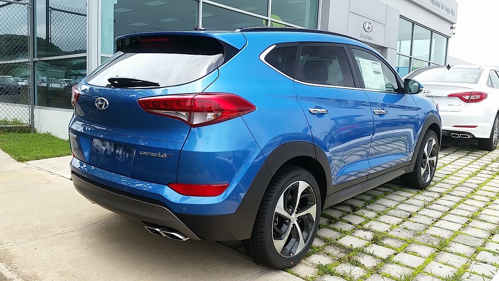 Hyundai Tucson Limited Azul 2016 para Compra/Venta en Vega Alta