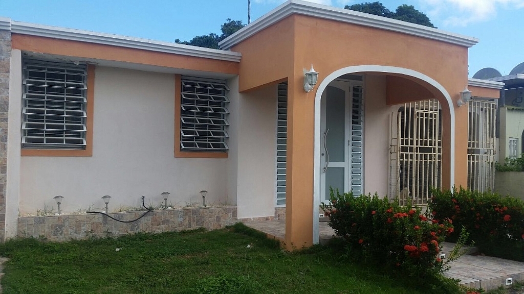 Se vende casa por dueño para Compra/Venta en Rio Grande Bienes Raíces