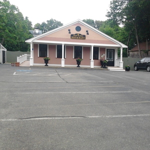Heath's Tea Room Restaurant