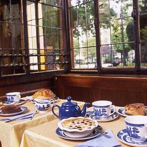The Tea Caddy