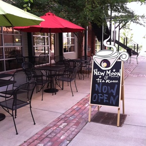 New Moon Gallery & Tea Room